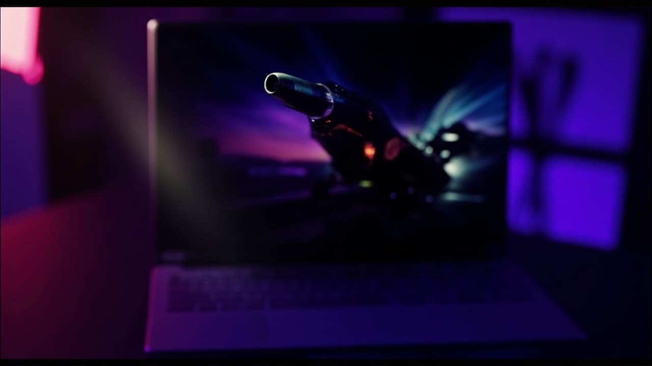 İnce Gaming Laptoplar 215W Güç Sınırına Ulaştı: Termal Boğulma ve Jet Sesli Fanlar